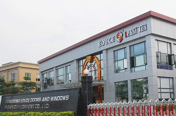 超凡国际门窗.jpg