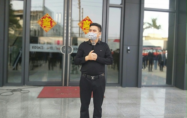 超凡国际全面复工，董事长张龙伟表示疫情过后门窗行业必将迎来爆发期！