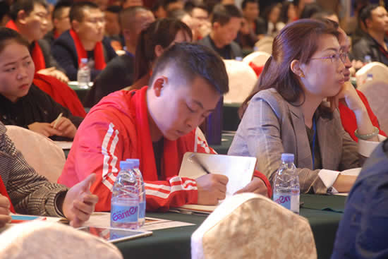 超凡国际10载，赢领未来——超凡国际门窗即将举办第八届经销商战略峰会！09